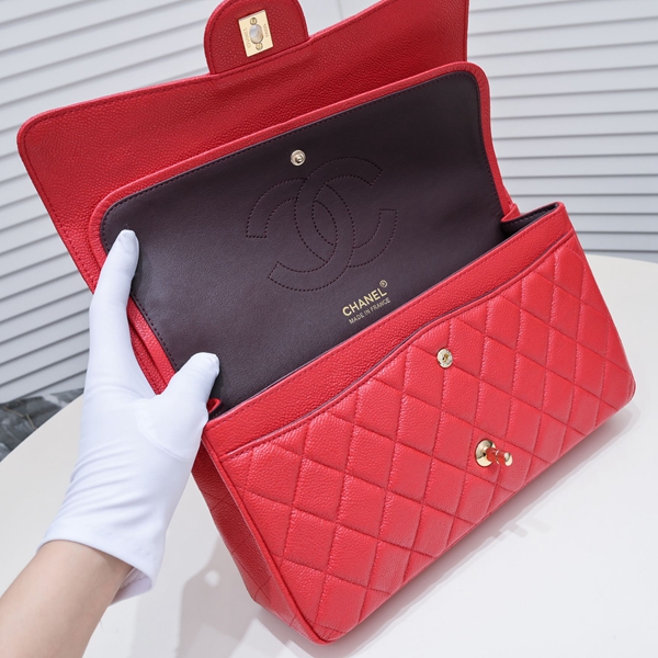 シャネルバッグ角部分ディテール